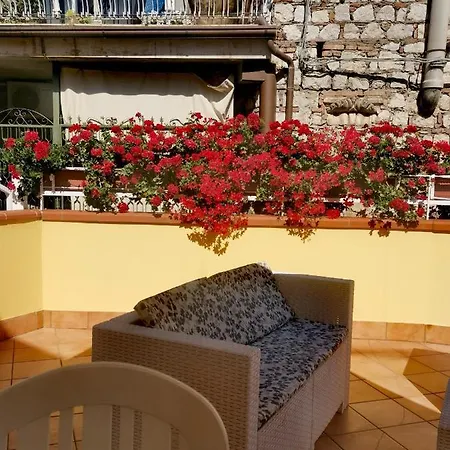 La Cartolina Daire Taormina