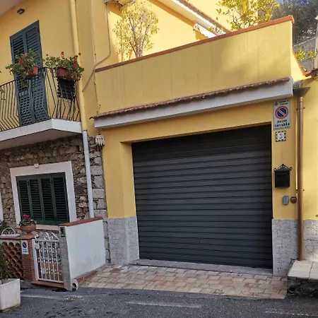 Daire La Cartolina *