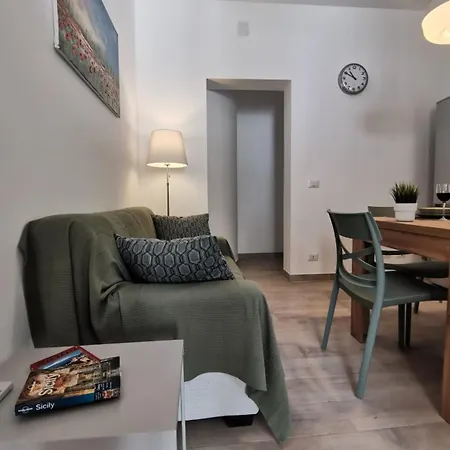 Daire La Cartolina *