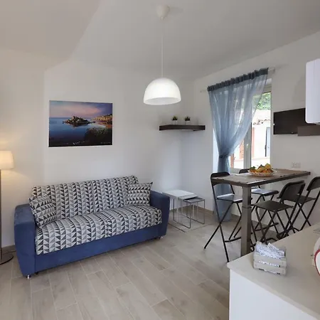 La Cartolina Daire Taormina